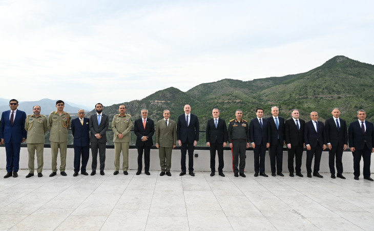 Laçında Azərbaycan Prezidenti İlham Əliyevin Pakistanın Baş naziri ilə nahar əsnasında geniş tərkibdə görüşü olub