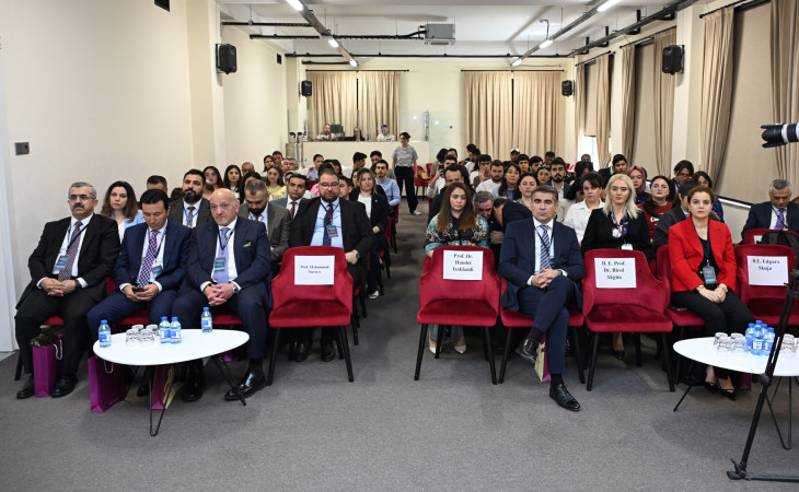 “Rəqəmsal əsrdə suverenliyin naviqasiyası” mövzusunda forum keçirilir