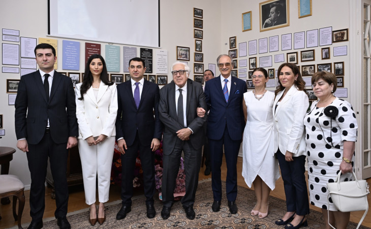 Bakıda Xalq şairi Rəsul Rzanın ev-muzeyi açılıb