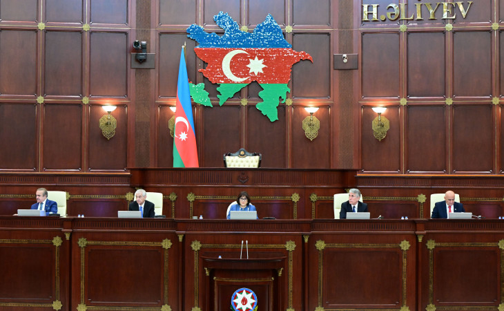 Parlamentin növbədənkənar sessiyasının ilk iclasında 7 məsələ müzakirə olunub