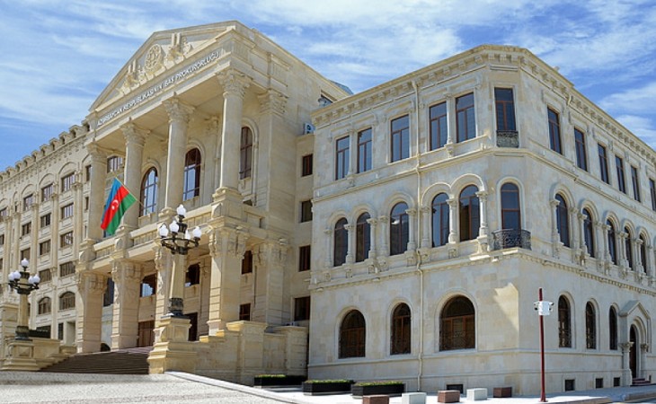 Baş Prokurorluq Gəncə Şəhər İcra Hakimiyyətində işləmiş vəzifəli şəxslərlə bağlı əməliyyata münasibət bildirib