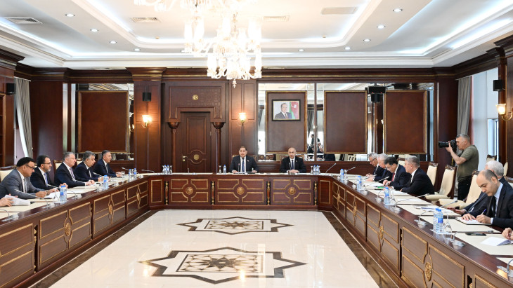 Parlamentin İqtisadi siyasət, sənaye və sahibkarlıq komitəsi üç məsələni plenar iclasa tövsiyə edib