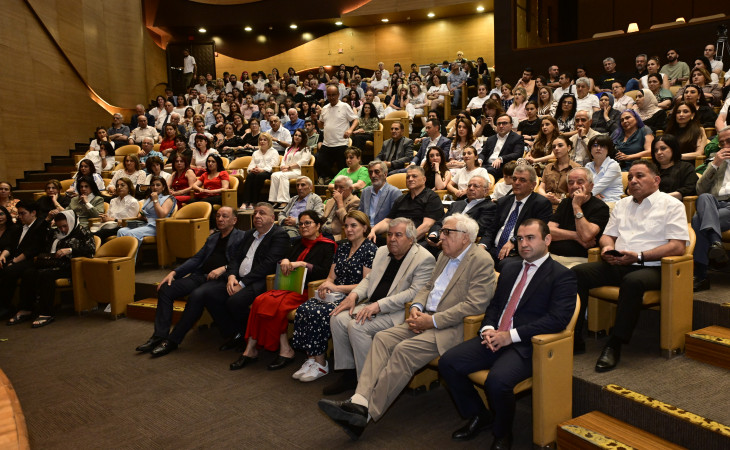 Beynəlxalq Muğam Mərkəzində görkəmli şair Vaqif Bayatlı Odərin dörd kitabının təqdimatı keçirilib