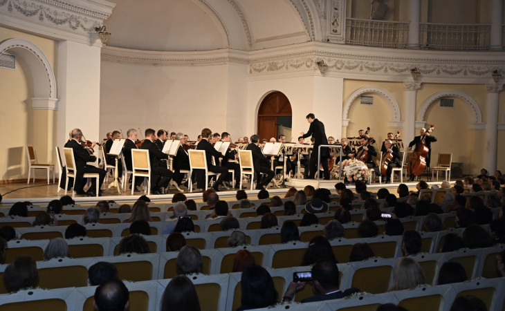 Çaykovski adına Dövlət Akademik Böyük Simfonik Orkestri filarmoniyada konsert proqramı ilə çıxış edib