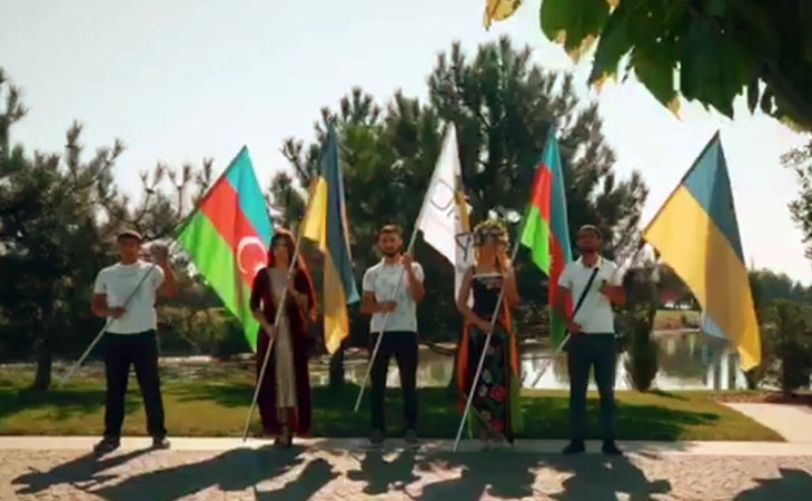 Dneprdəki soydaşlarımız Ukraynanın Dövlət Bayrağı və Müstəqillik günləri münasibətilə dəstək aksiyası keçiriblər