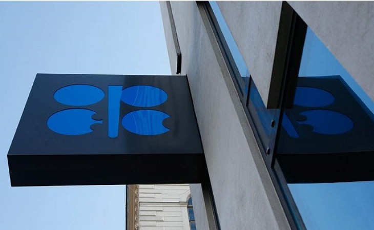 KİV: İyunda OPEC-in neft hasilatı son 29 ilin minimumuna enib