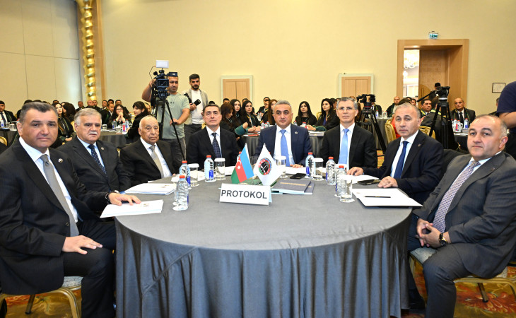 Vəkillər Kollegiyasının Rəyasət Heyətinin geniştərkibli iclası və vəkilliyə namizədlərin andiçmə mərasimi keçirilib