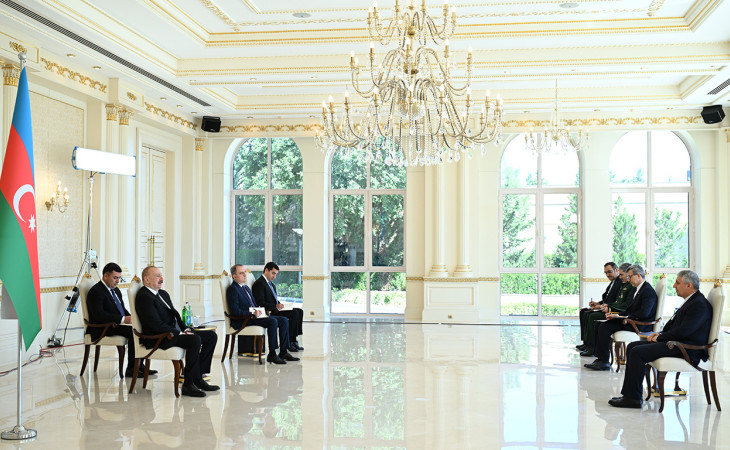 Prezident İlham Əliyev İranın Azərbaycanda yeni təyin olunmuş səfirinin etimadnaməsini qəbul edib