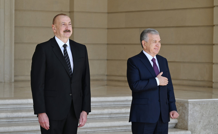 Özbəkistan Prezidenti Şavkat Mirziyoyevin rəsmi qarşılanma mərasimi olub