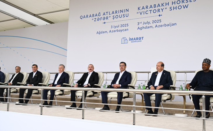 ECO-nun 17-ci Zirvə görüşünün iştirakçıları Ağdamdakı “İmarət” Kompleksində Qarabağ atlarının “Zəfər” şousunu izləyiblər