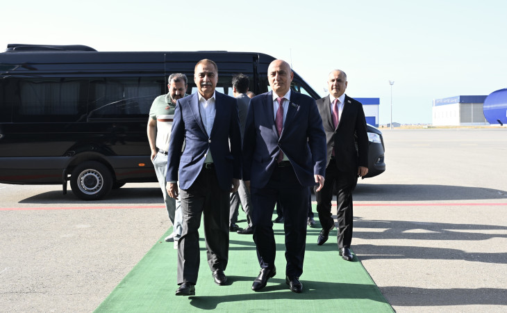Pakistan Milli Assambleyasının sədri Azərbaycana rəsmi səfərə gəlib