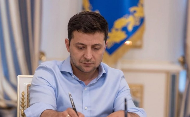 Владимир Зеленский наградил медалью заместителя председателя Азербайджанского государственного таможенного комитета