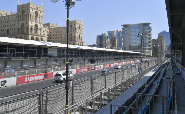 Bakı Formula 1-ə hazırlaşır: yeni tribunalar, gecə iş rejimi və 30 faizlik artım proqnozu