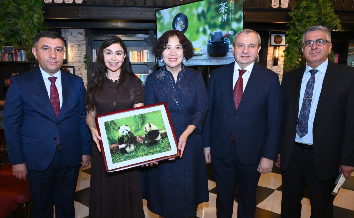 Bakı Kitab Mərkəzində “Tanımadığımız Konfutsi” adlı gecə keçirilib