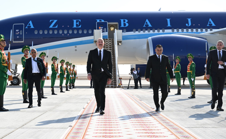 Azərbaycan Prezidenti İlham Əliyev Türkmənistana işgüzar səfərə gəlib