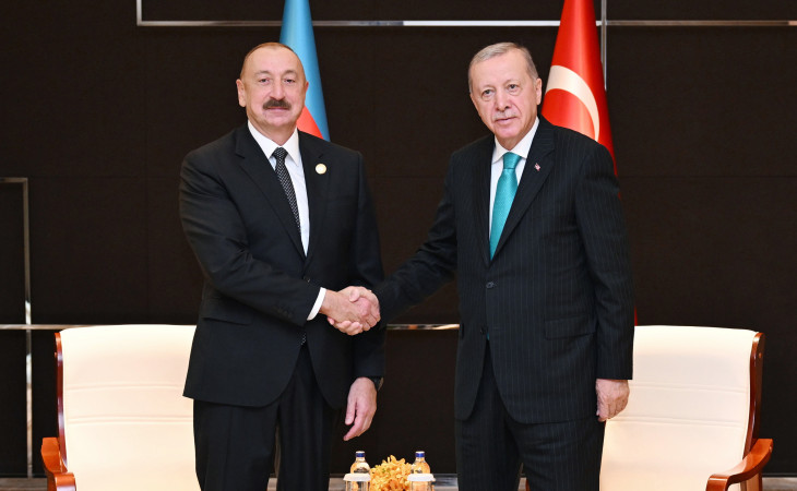 Tiencində Azərbaycan Prezidenti İlham Əliyevin Türkiyə Prezidenti Rəcəb Tayyib Ərdoğanla görüşü olub