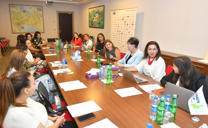 “Ticarət və Logistikada Qadınların Tərəfdaşlığı” Assosiasiyasının rəsmi təqdimatı keçirilib