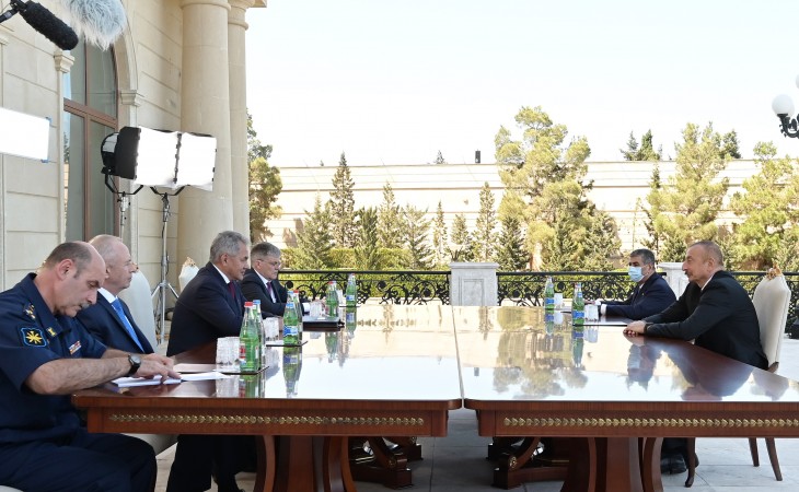 President Ilham Aliyev received delegation led by Russian defense minister