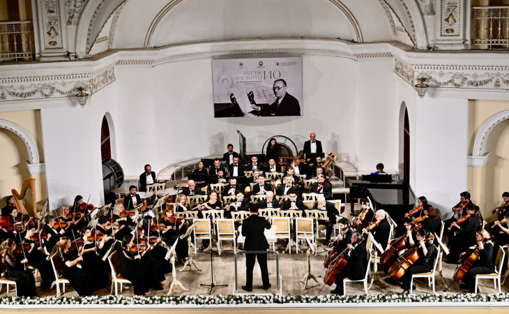 Azərbaycan Dövlət Akademik Filarmoniyasında konsert - Üzeyir Hacıbəyli və Türk dünyasının musiqisi