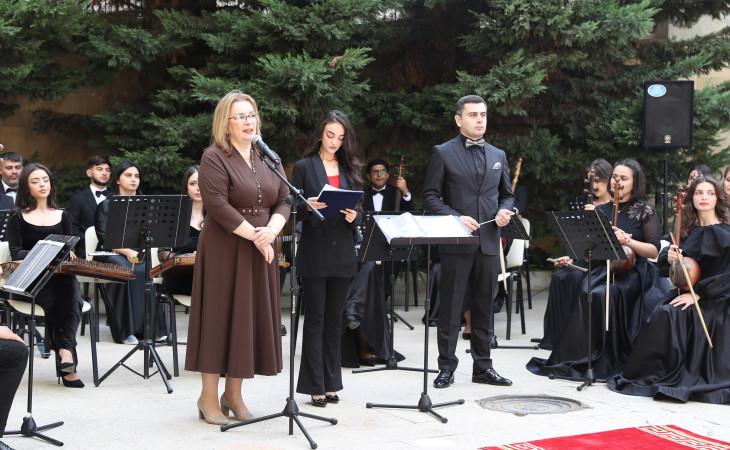 Üzeyir Hacıbəylinin 140 illik yubileyinə həsr olunmuş silsilə tədbirlər davam edir