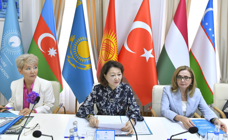 Türk Mədəniyyəti və İrsi Fondunda “Türk irsi dünya arenasında” mövzusunda dəyirmi masa keçirilib