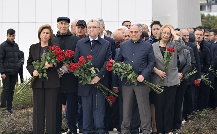 Yeni Azərbaycan Partiyasının nümayəndələri Zəfər parkını ziyarət ediblər