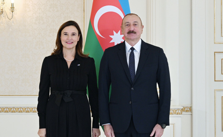 Prezident İlham Əliyev Avropa İttifaqının ölkəmizdəki nümayəndəliyinin yeni təyin olunmuş rəhbərinin etimadnaməsini qəbul edib