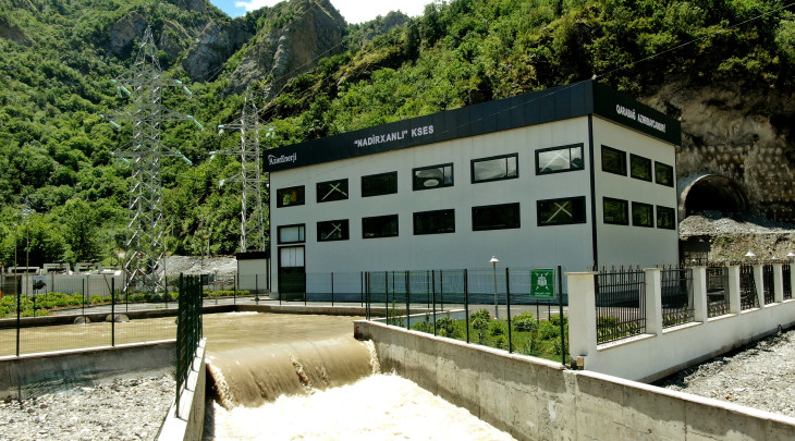 Kəlbəcərin Vəng kəndində “Aşağı Vəng”, “Nadirxanlı” və “Çaykənd” kiçik su elektrik stansiyaları 
