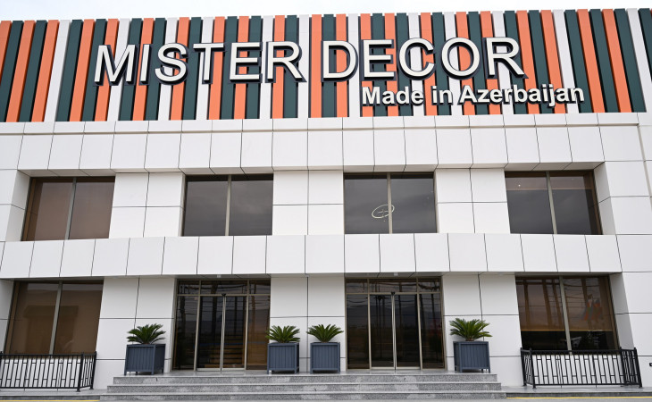 Mister Decor”  (MMC) divar kağızları istehsalı zavodu