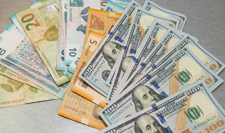 Курс маната по отношению к доллару на 28 августа установлен на уровне 1,7000
