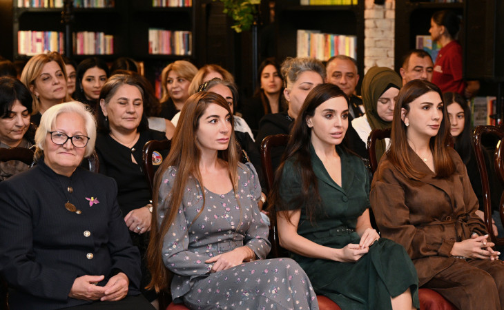 Bakı Kitab Mərkəzində “Zəfər sevinci” adlı musiqili-ədəbi gecə keçirilib