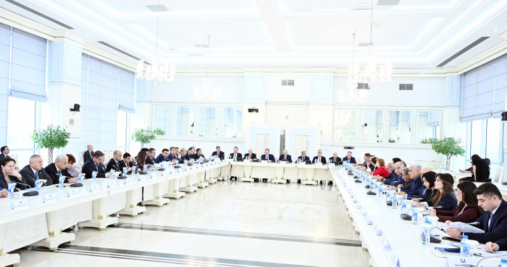 Milli Məclis komitələrinin birgə iclasında 2026-cı il üçün dövlət büdcəsinin layihəsi müzakirə olunub
