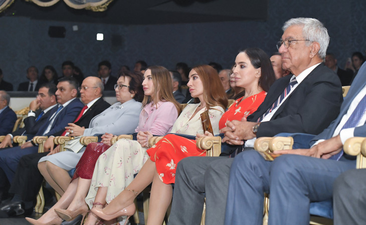 Akademik Musiqili Teatrda “Gülçöhrə və Əsgər” tamaşasının premyerası olub