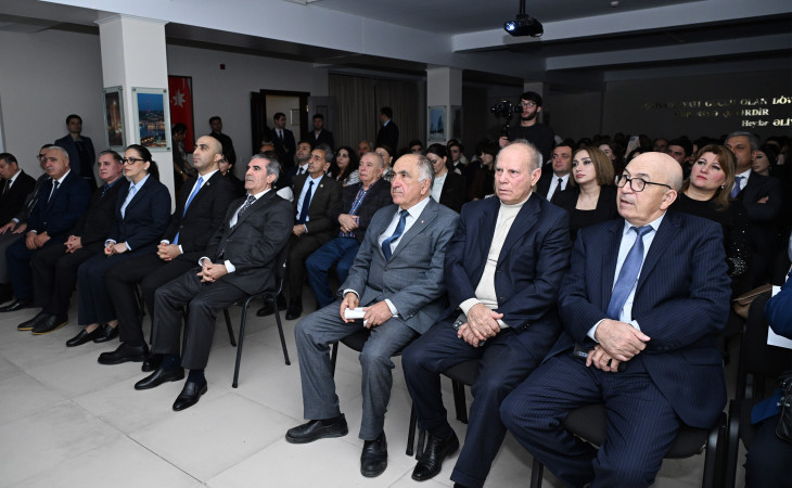 YAP Səbail rayon təşkilatı Ulu Öndərin anım günü ilə əlaqədar tədbir keçirib