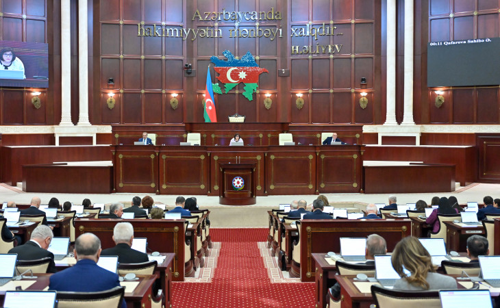 Milli Məclisin növbəti plenar iclası keçirilib, 10 məsələ müzakirə olunub