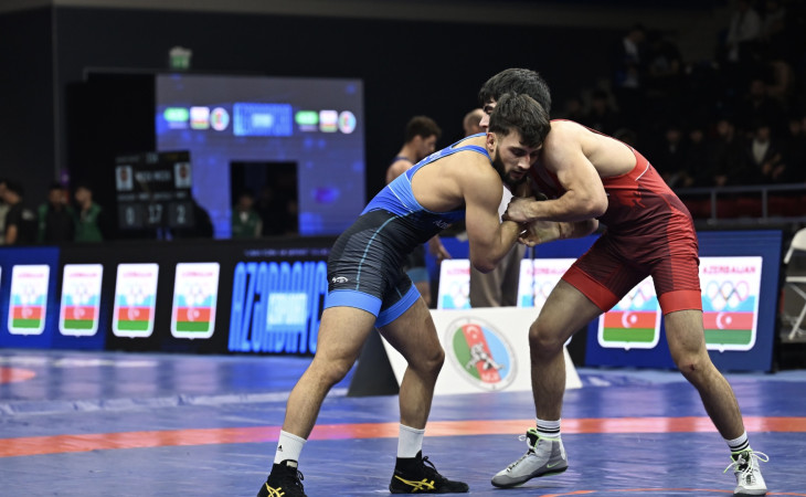 Güləş üzrə Azərbaycan çempionatında daha 5 çəkidə mübarizəyə start verilib