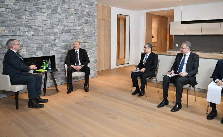 Prezident İlham Əliyev Davosda “Dell Technologies” şirkətinin Avropa, Yaxın Şərq və Afrika üzrə prezidenti ilə görüşüb