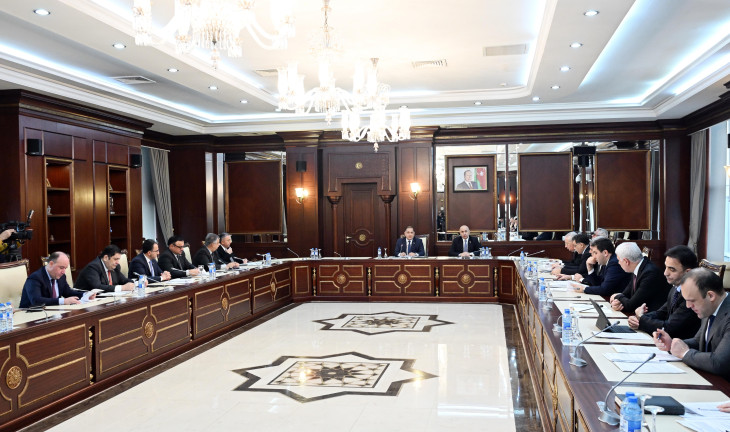 Parlamentin İqtisadi siyasət, sənaye və sahibkarlıq komitəsinin iclası keçirilib