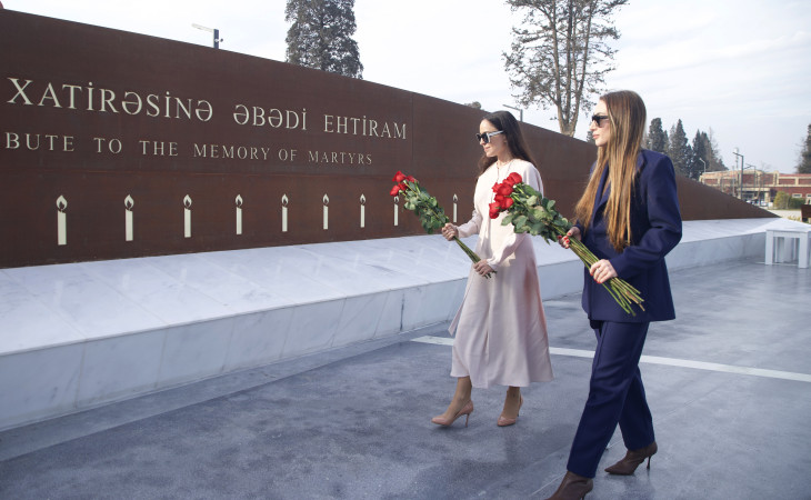 Leyla Əliyeva və Alena Əliyeva Gəncə Memorial Kompleksini və Milli Qəhrəman Natiq Qasımovun ailəsini ziyarət ediblər