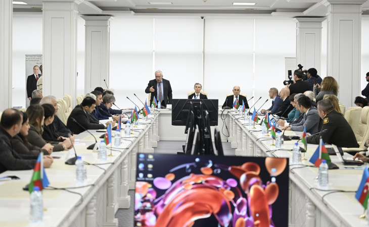 Rəqəmsallaşma və sosial informasiyanın inkişaf məsələləri müzakirə olunub