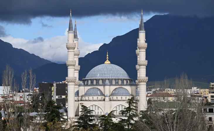 Tirana: Balkanların sakit və qürurlu şəhəri - FOTOREPORTAJ