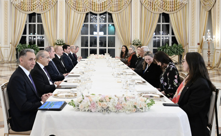 Prezident İlham Əliyevin Avropa İttifaqı Şurasının Prezidenti ilə rəsmi nahar əsnasında geniş tərkibdə görüşü olub