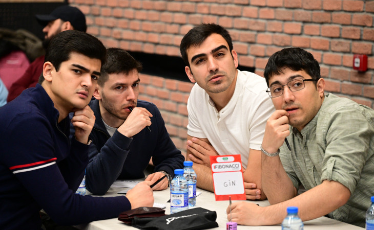 “GİNius” intellektual yarışının növbəti yarımfinalçıları müəyyənləşib 