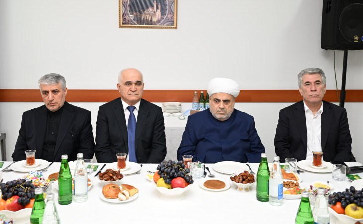 Bakıda İranın Ali Rəhbəri Ayətullah Seyid Əli Xameneinin anım mərasimi keçirilib