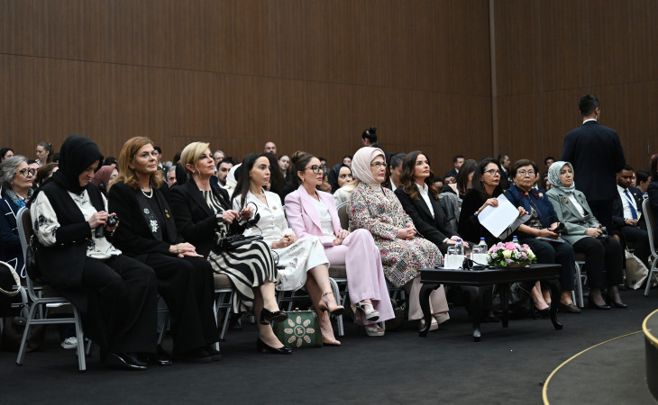 Azərbaycanın birinci xanımı Mehriban Əliyeva Antalyada “Fələstində sülh naminə birləşərək: Təhsil sisteminin məhv edilməsi ilə mübarizə və gələcəyin qorunması” adlı paneldə iştirak edib