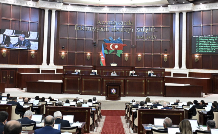 Milli Məclis 8 məsələnin müzakirəsinə başlayıb