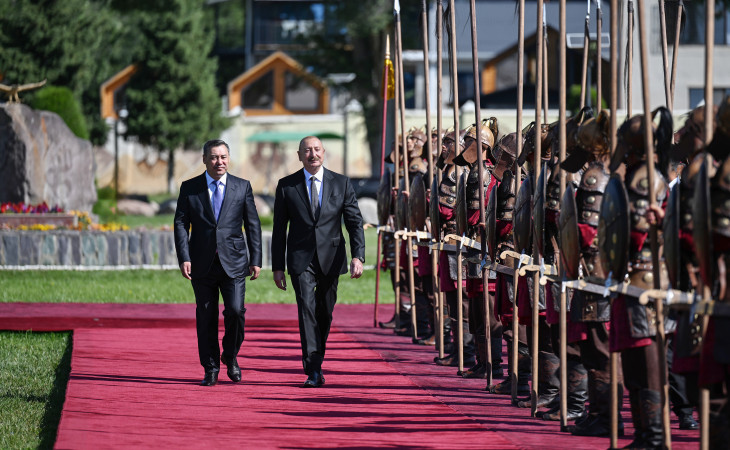 Prezident İlham Əliyevin Çolpon-Ata şəhərində rəsmi qarşılanma mərasimi olub
