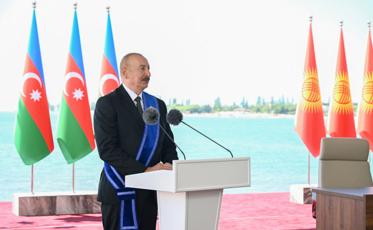 Azərbaycan və Qırğızıstan prezidentləri mətbuata bəyanatlarla çıxış ediblər