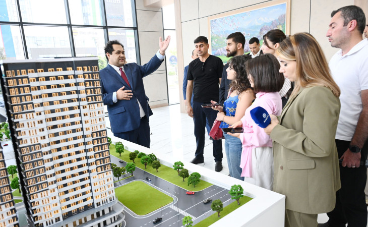 “IT Park Uzbekistan”da Azərbaycan jurnalistlərinə ölkənin rəqəmsal ekosistemi təqdim olunub