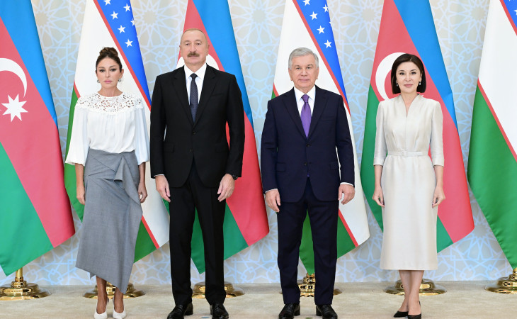 Azərbaycan ilə Özbəkistan prezidentləri və birinci xanımlar “Kuksaroy” Dövlət İqamətgahında birgə foto çəkdiriblər